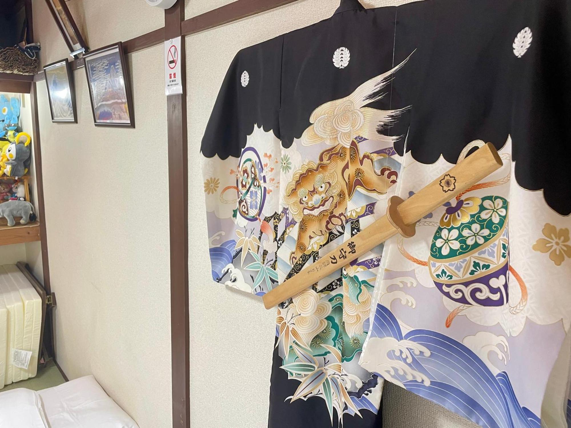 Cool Syowa Retro Style Manga&Anime Apt Sinjuku Kabukicho Tokyo Exterior photo