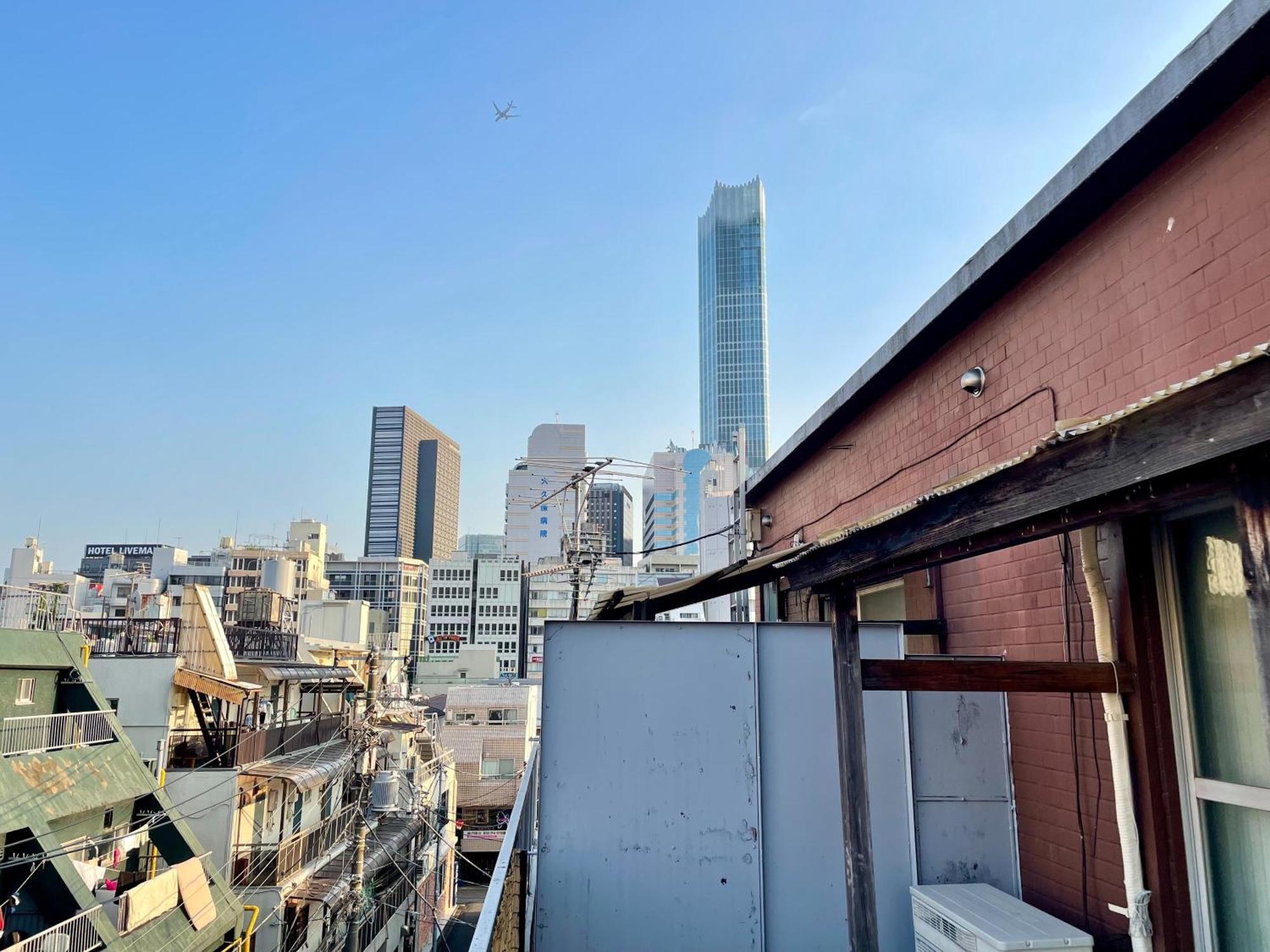 Cool Syowa Retro Style Manga&Anime Apt Sinjuku Kabukicho Tokyo Exterior photo