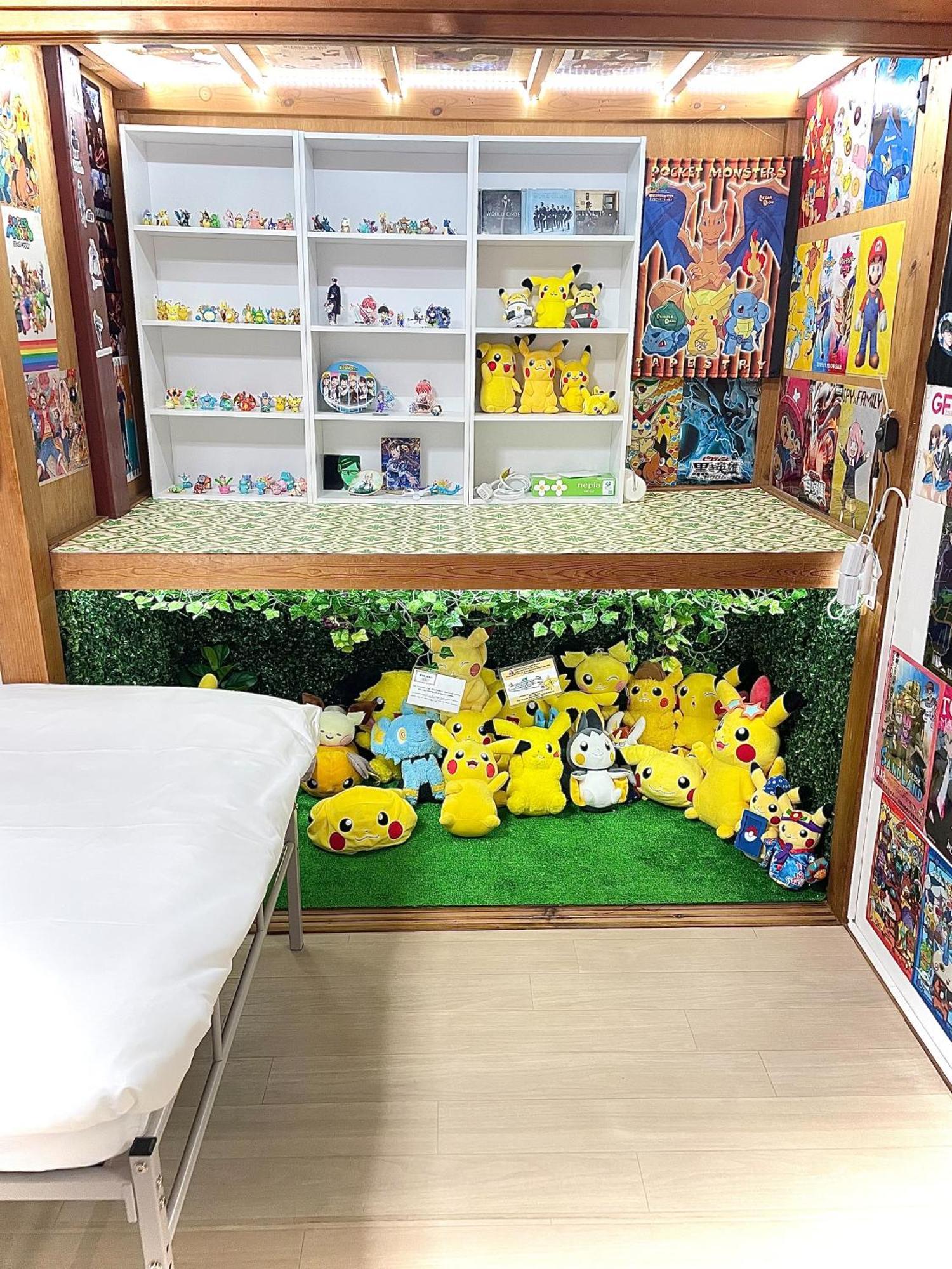 Cool Syowa Retro Style Manga&Anime Apt Sinjuku Kabukicho Tokyo Exterior photo